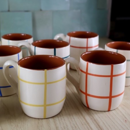 Petit mug arrondi quadrillé