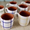 Petit mug arrondi quadrillé