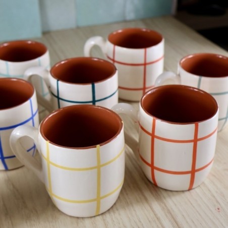 Petit mug arrondi quadrillé