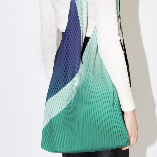 AZUL - Y Tote Bag Monica Green