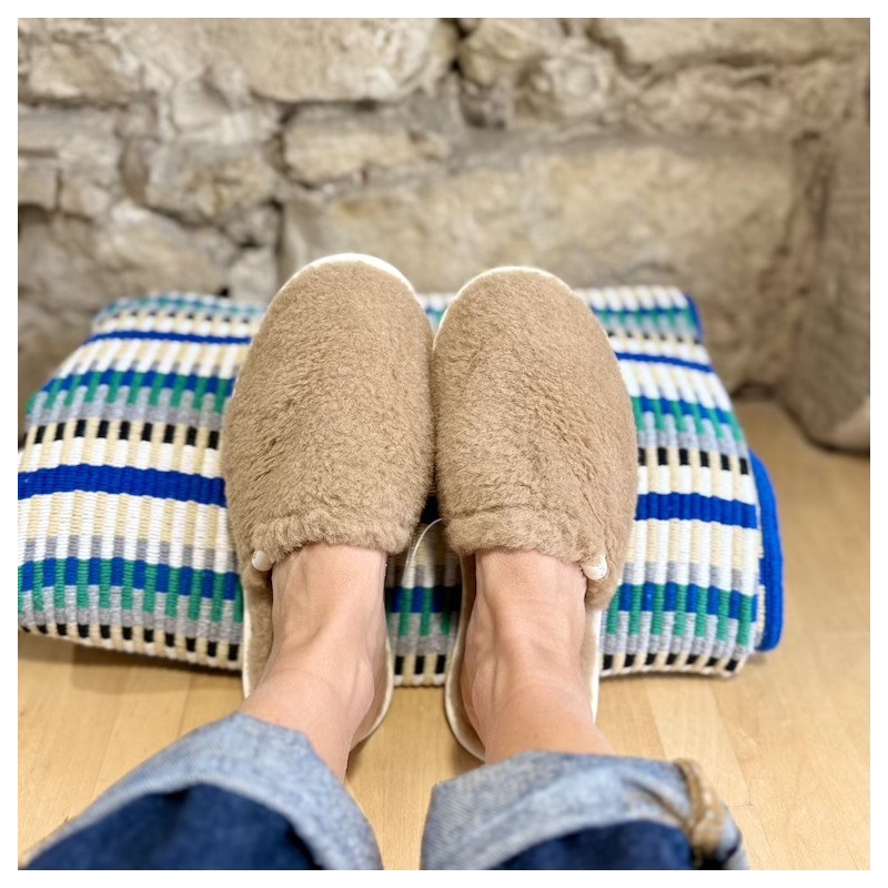 AZUL - Pantoufle Simone Fluffy Moka - CAUSSÜN