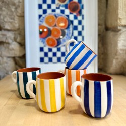 Grand mug arrondi lignes épaisses