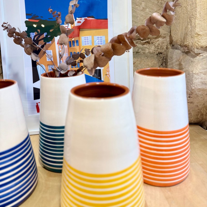 Très grand vase vulcão demi listas horizontales