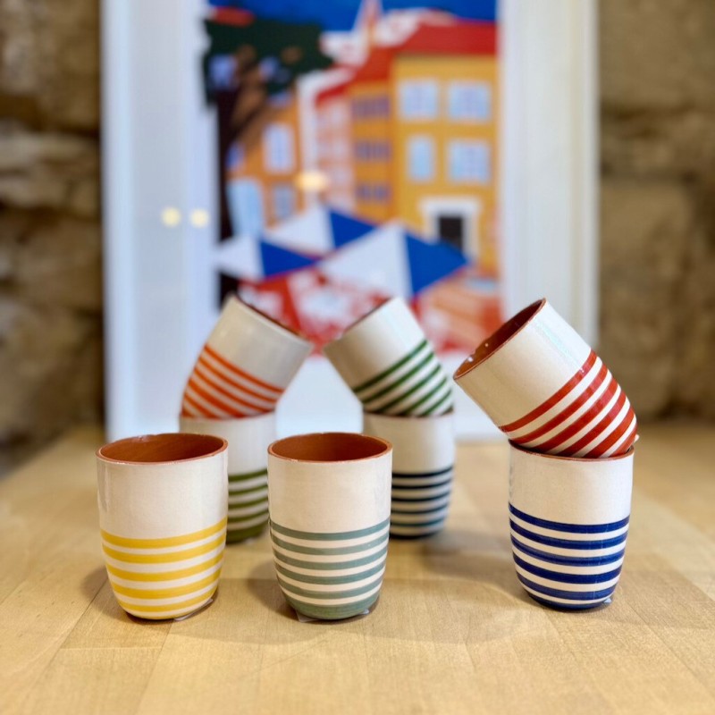 Tasse à café demi listas horizontales