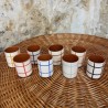 Tasse droite quadrillée
